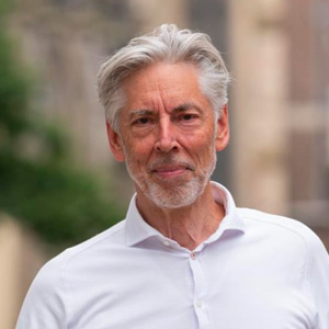 Peter Leusink - medical director Soapoli-online